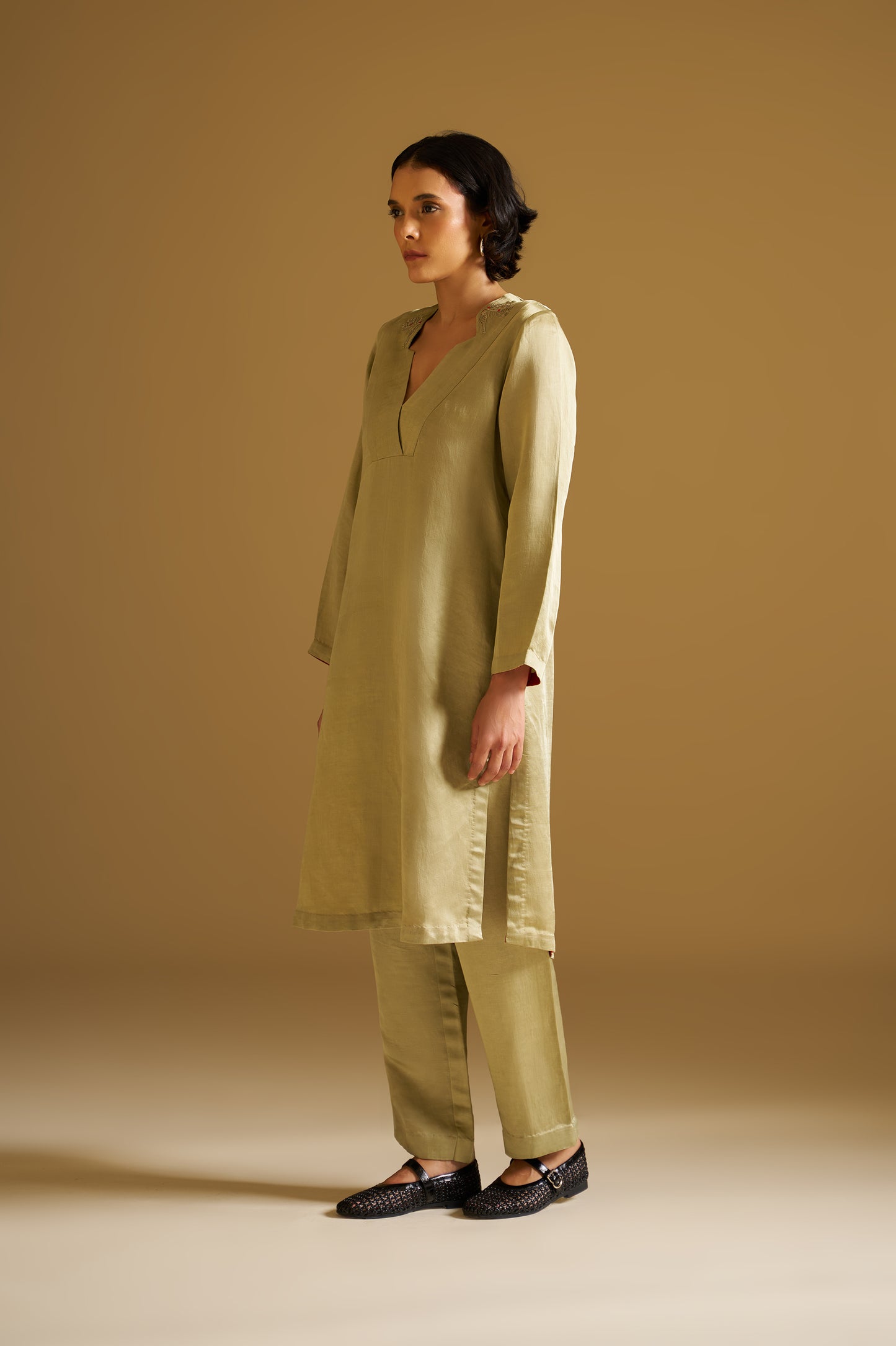 OLIVE PISTACHIO GREEN EMBROIDERED KURTA WITH PANTS