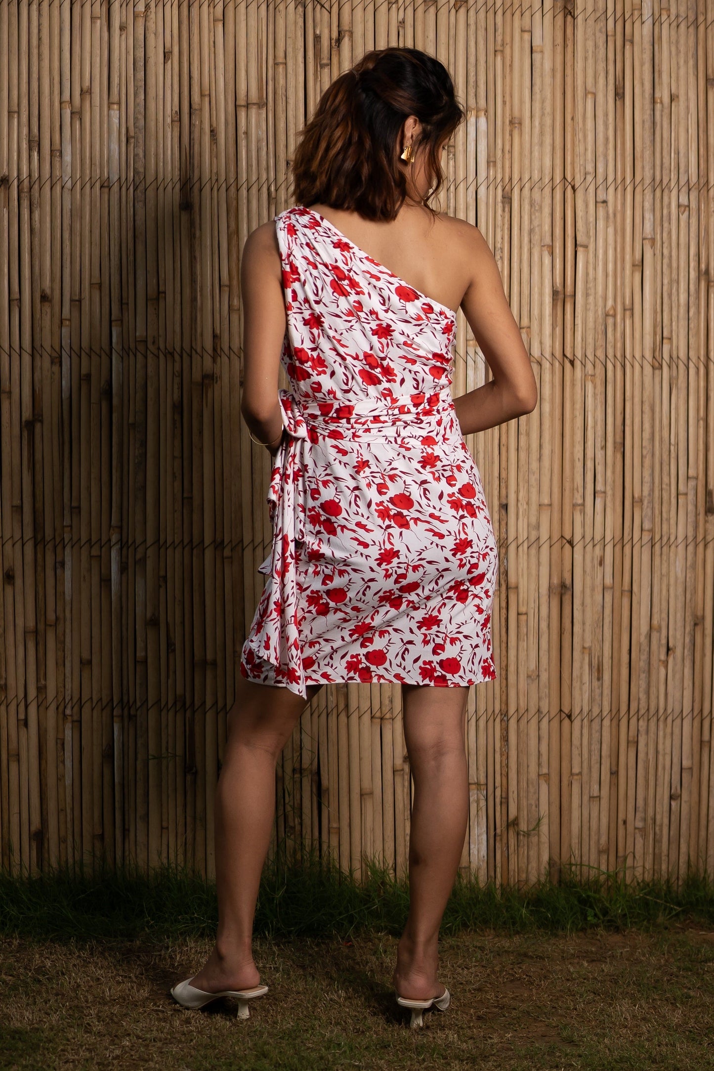 bloom paradise dress back pose