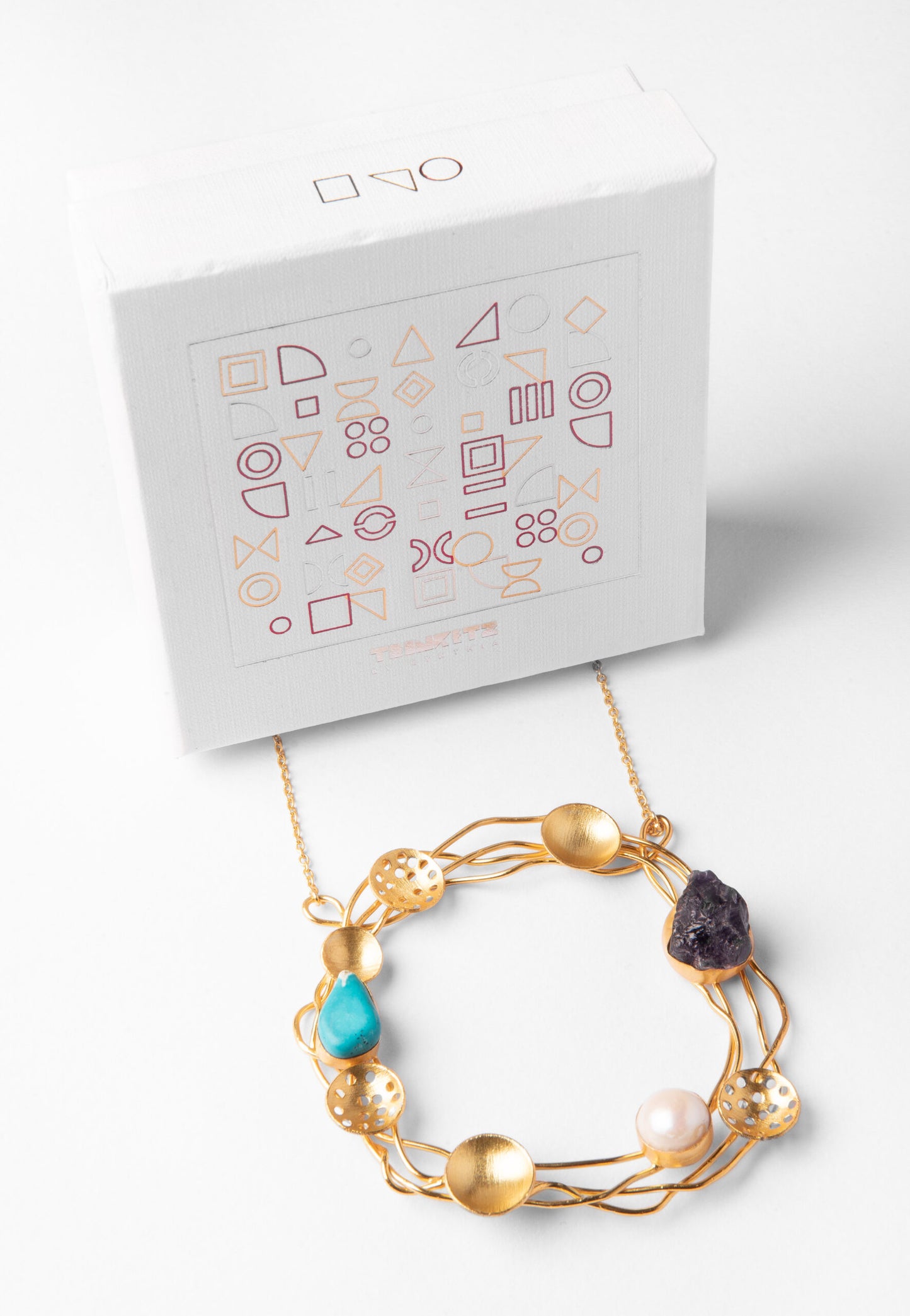 Queen Gold Neckpiece