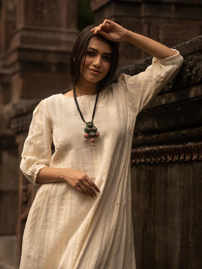 Chui Moi Kurta Set
