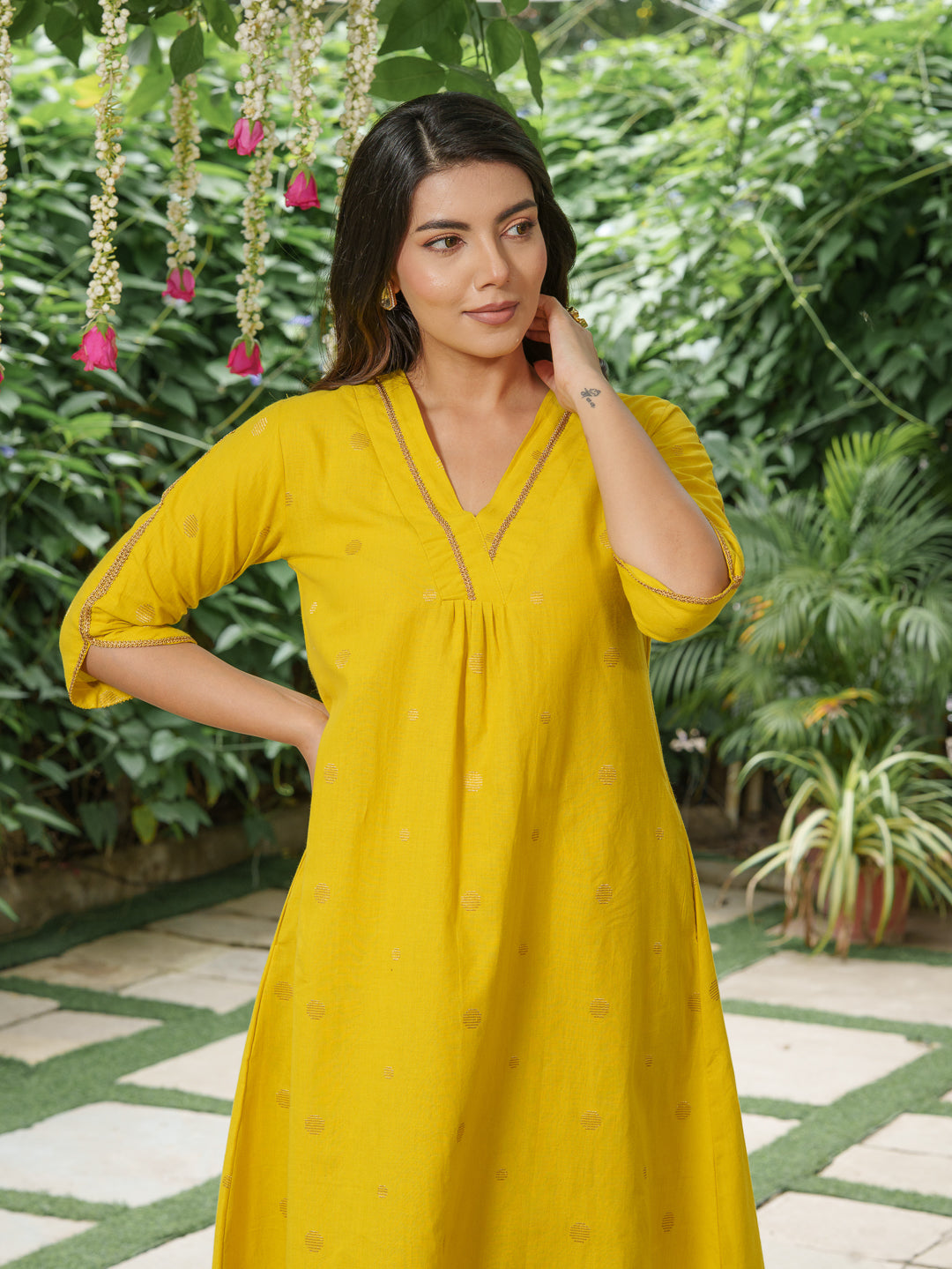 Surmai Subah Kurta Set