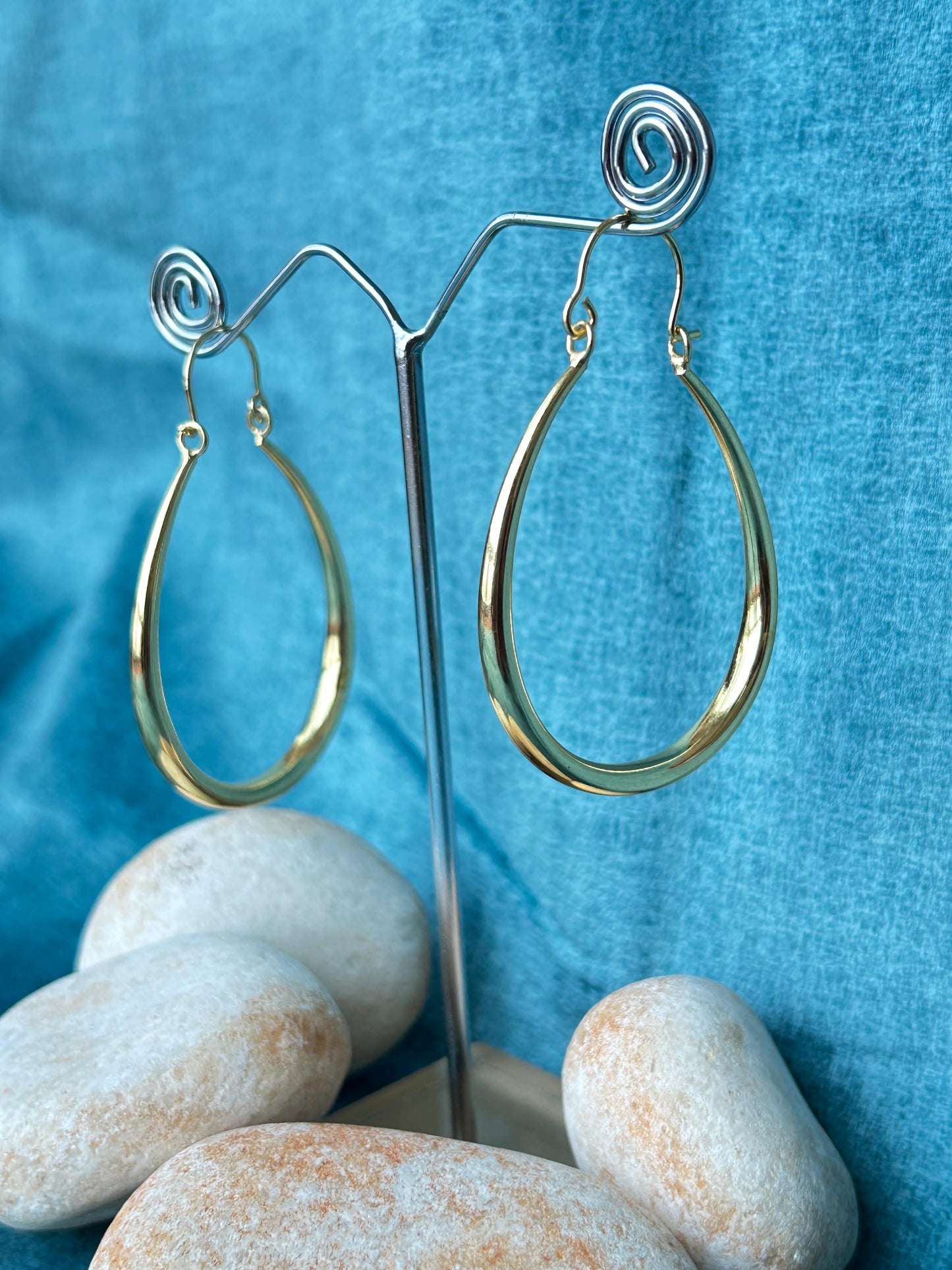 Drop Round Earrings