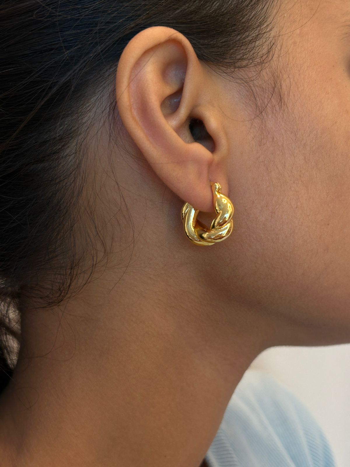 Cuban cuff