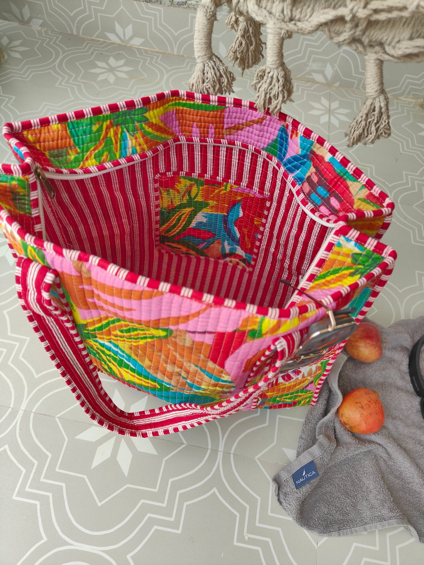 Coral Beach Tote (With Zipper)