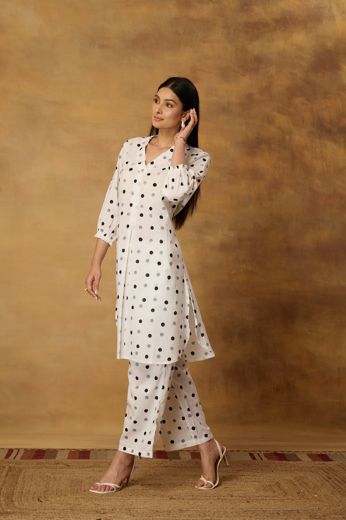 White Classic Polka Mulmul Kurta Set (Set of 2)