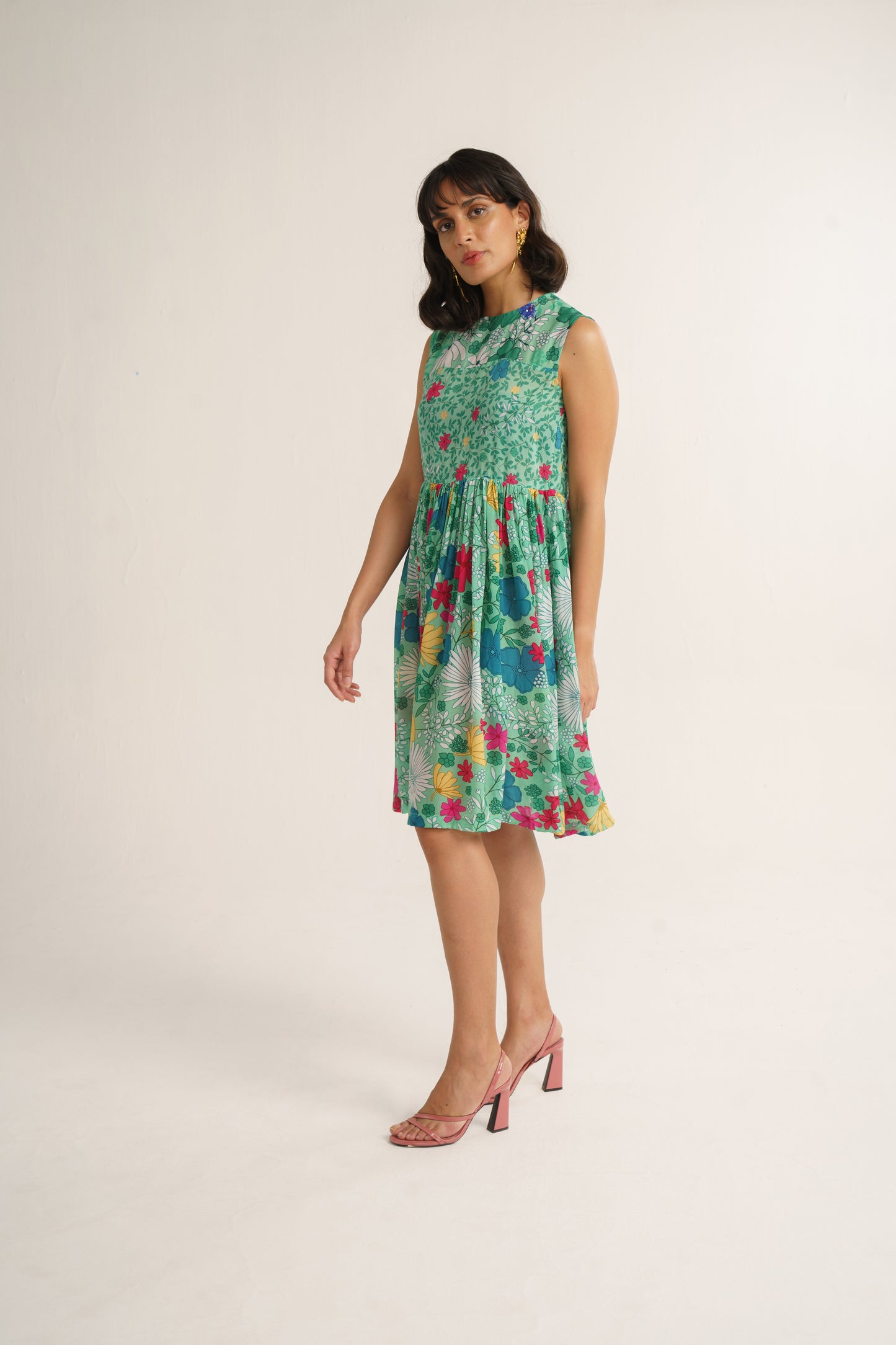 Green Crepe Silk Print Floral Round Neck Iris Dress