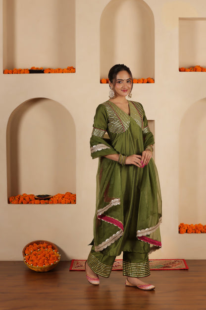 MEHENDI GREEN SILK STARIGHT SUIT SET