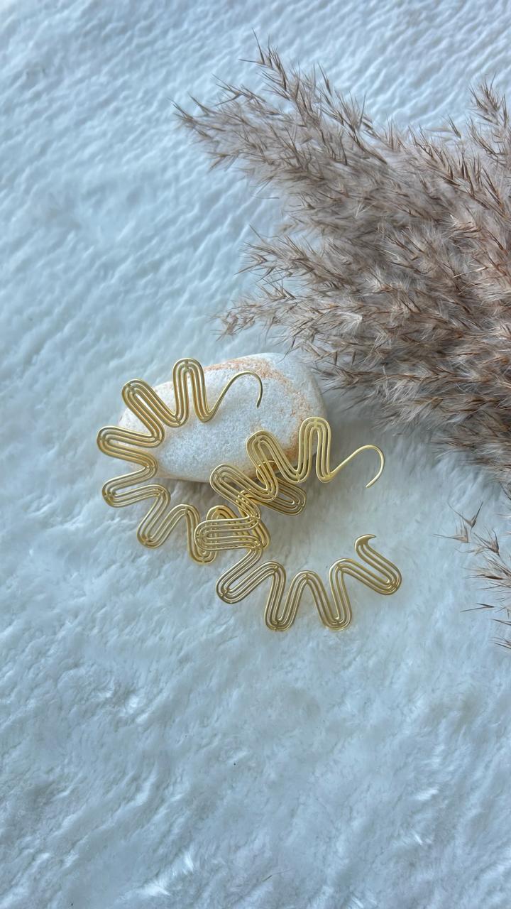 Wire earrings