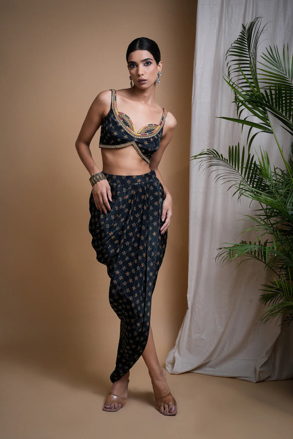 BOTTLE GREEN DIGITAL PRINT INDO DRAPE SET (SET OF 2)