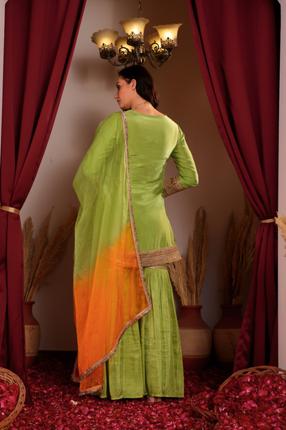 AREEBA SHARARA SET