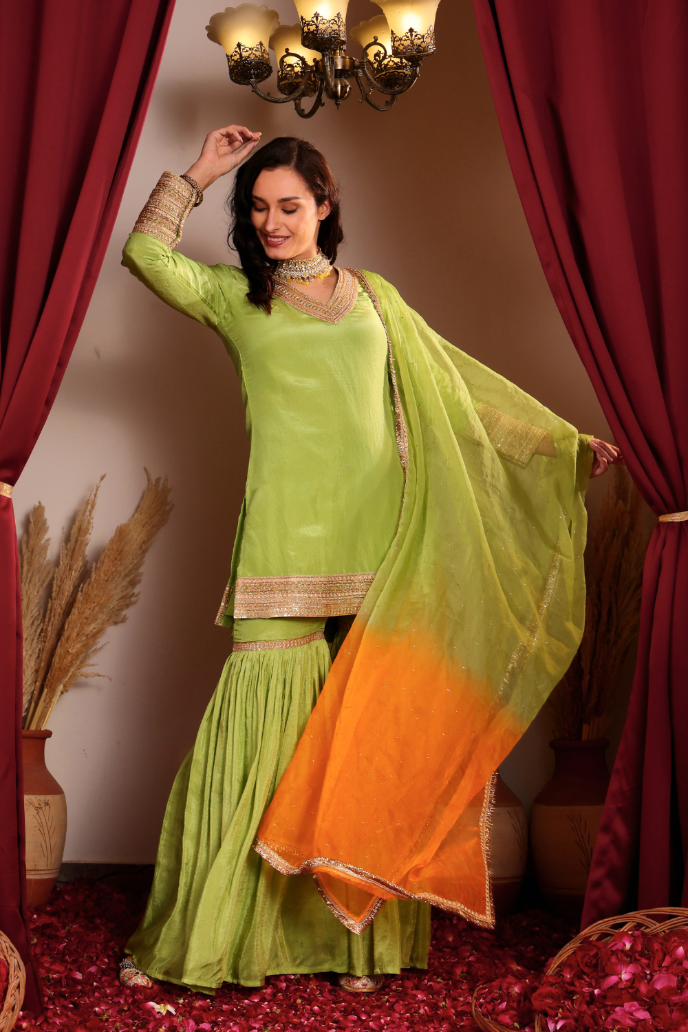 AREEBA SHARARA SET
