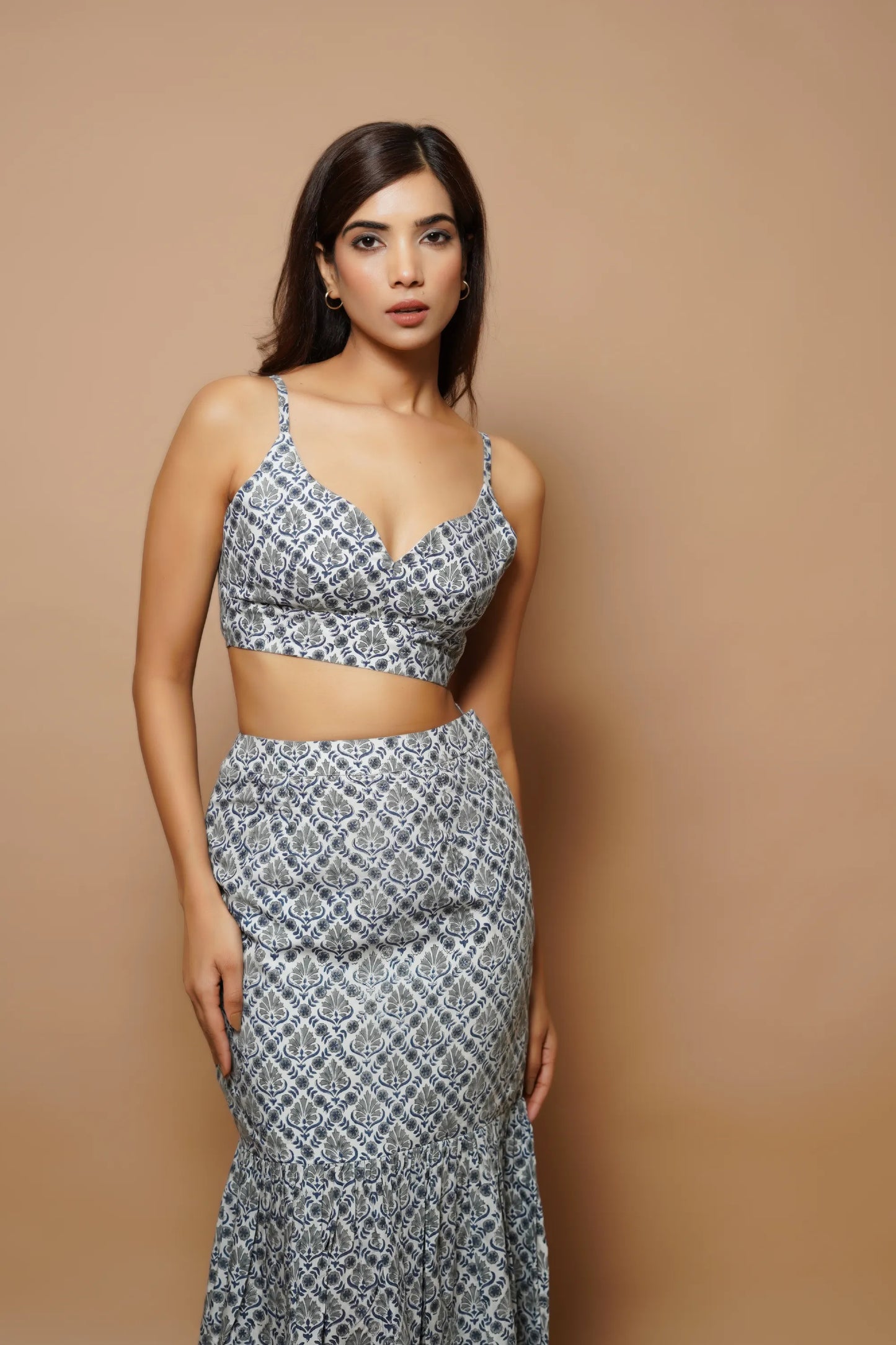 Grey block printed fitted skirt co-ord
