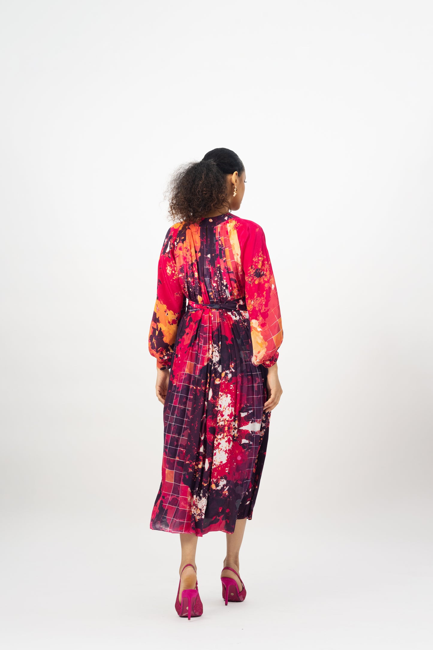 Pleated dress fullsleeves