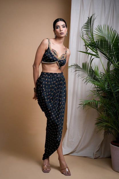 BOTTLE GREEN DIGITAL PRINT INDO DRAPE SET (SET OF 2)