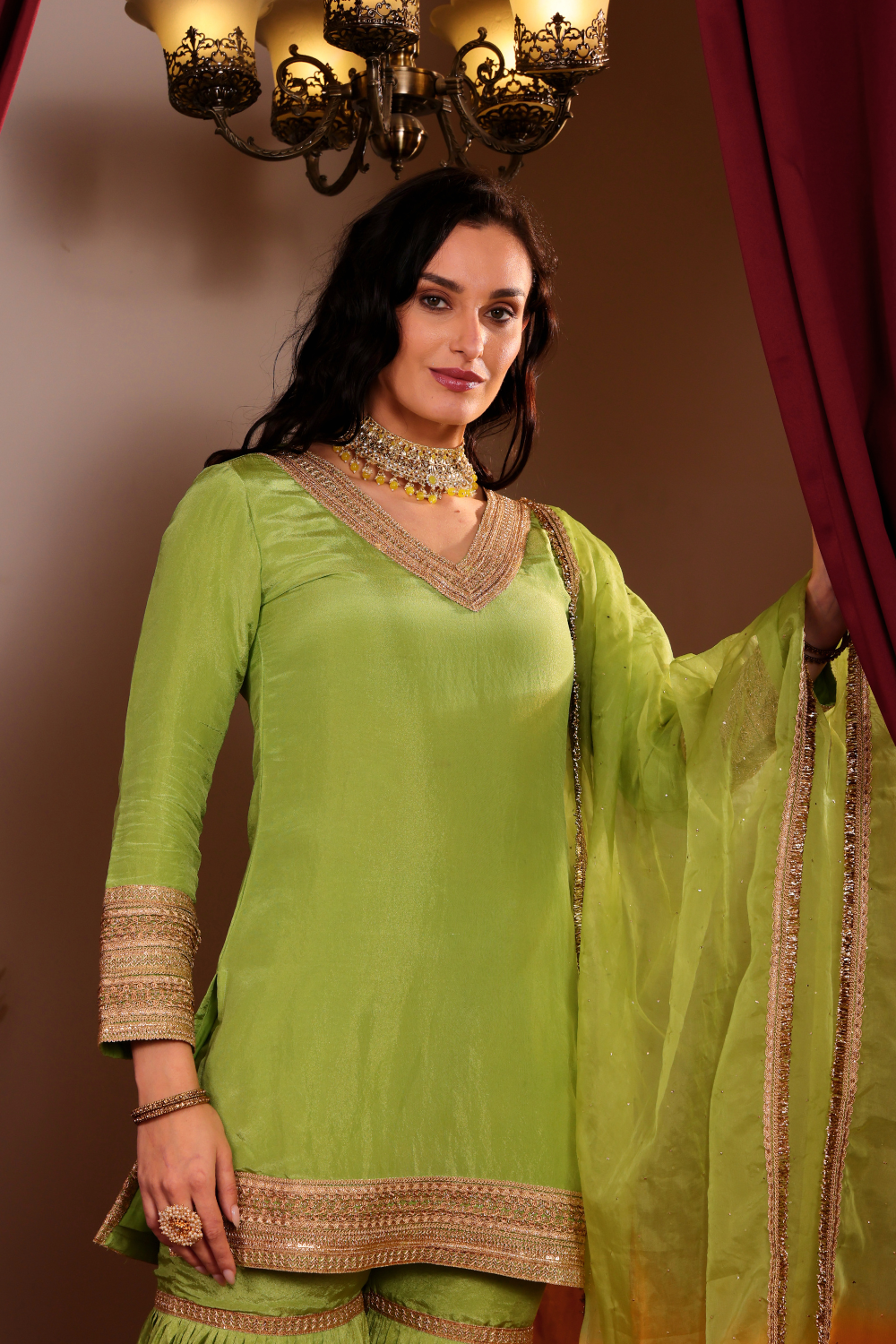 AREEBA SHARARA SET