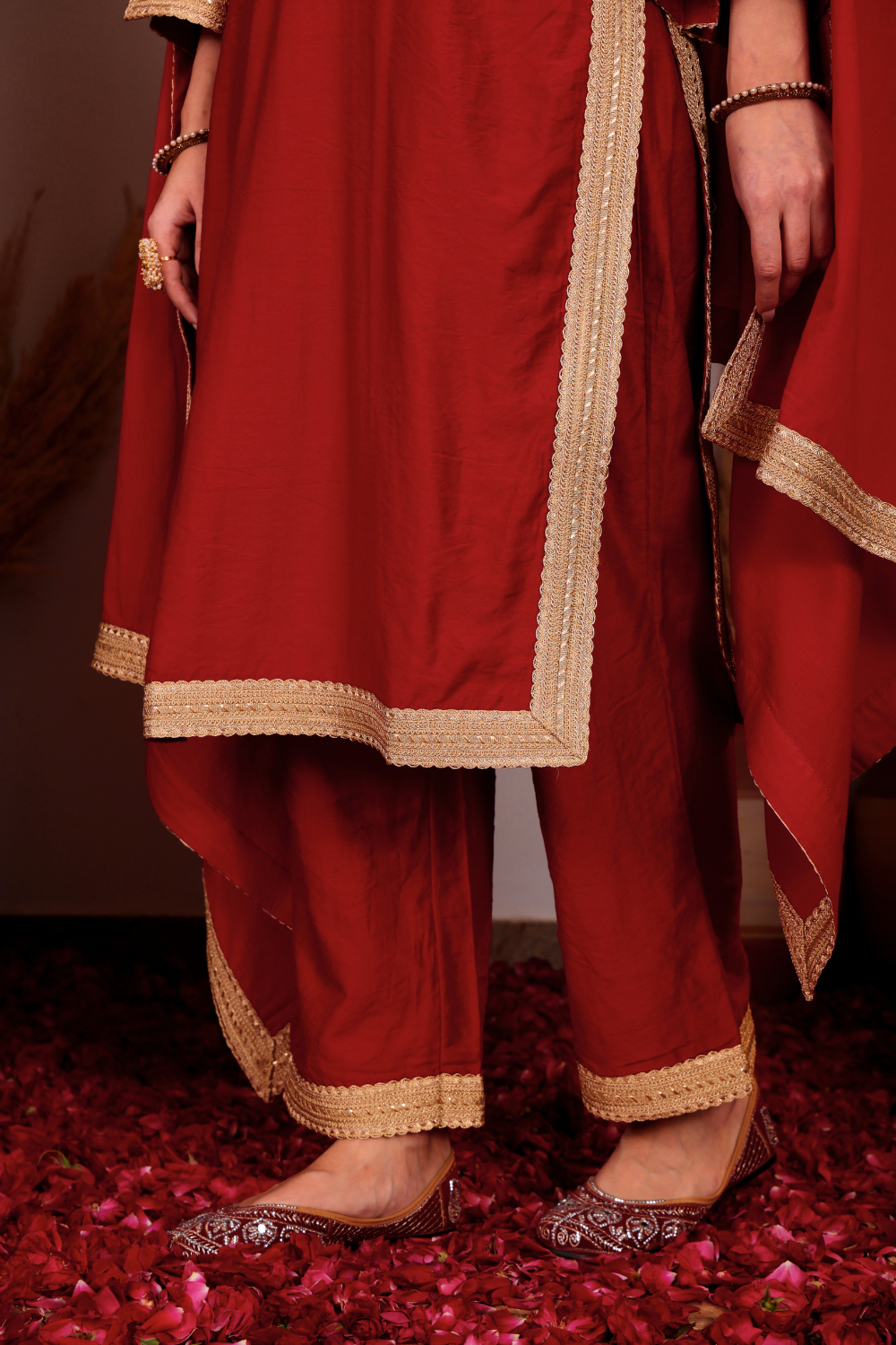 INAYA KURTA SET