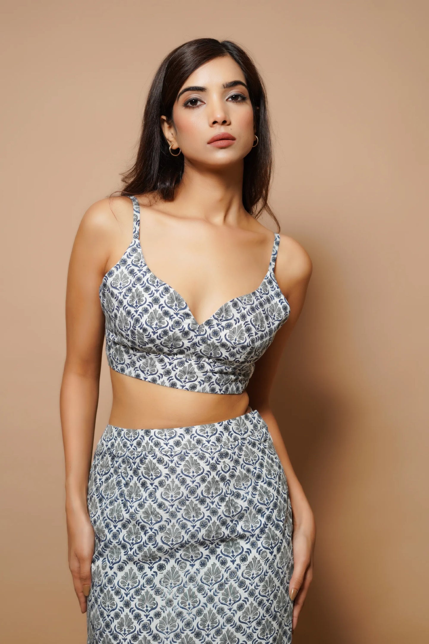 Grey block printed fitted skirt co-ord
