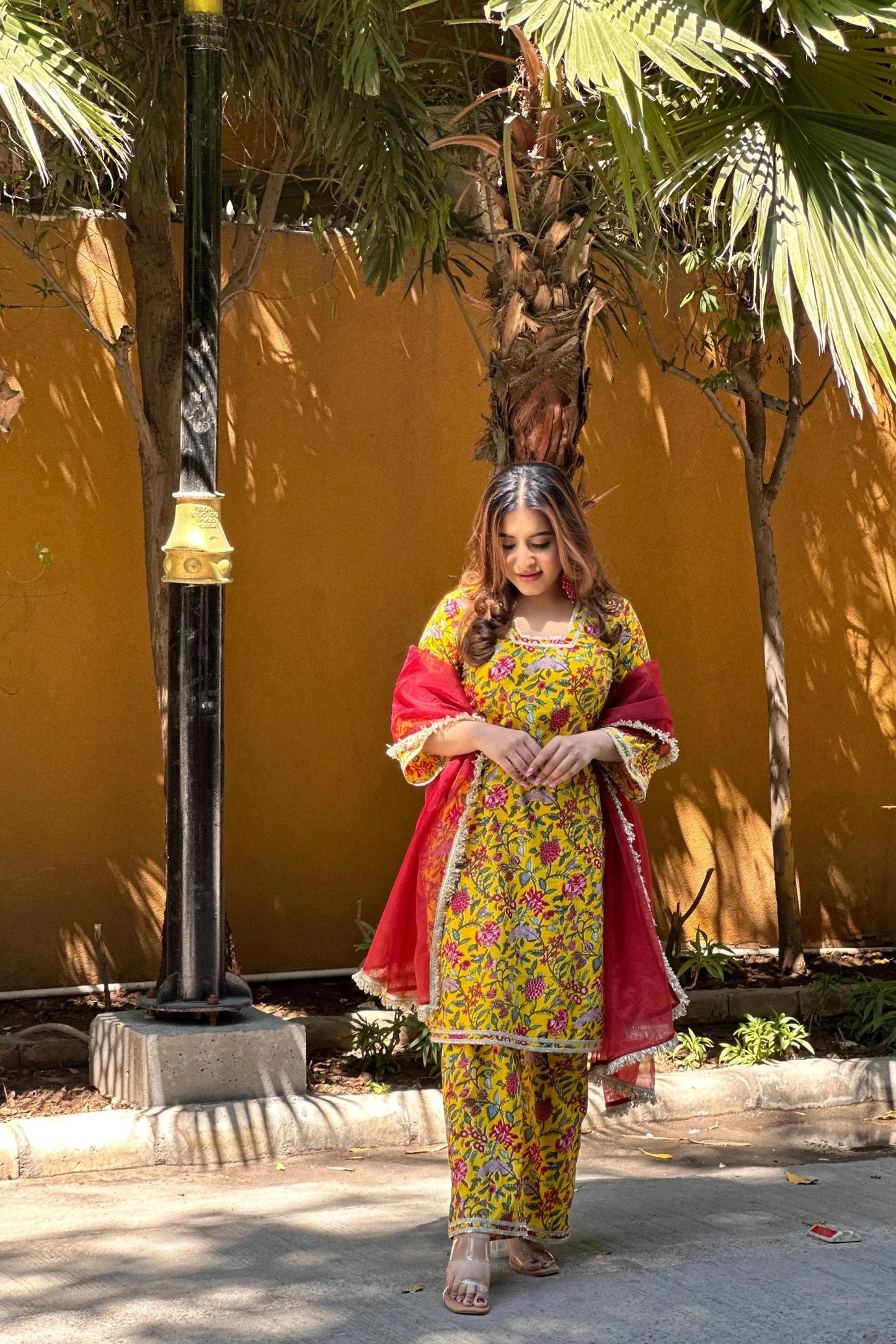 ADAKARI COTTON STRAIGHT SUIT SET