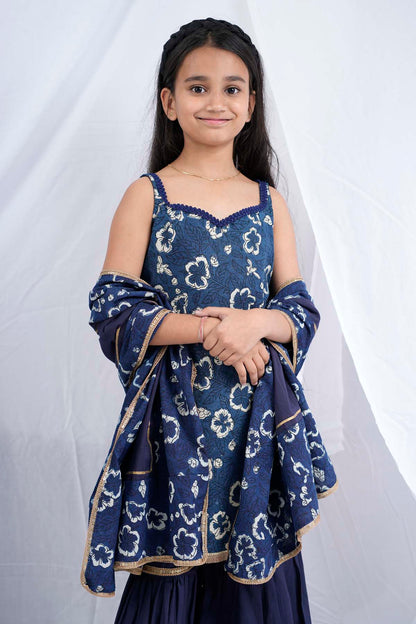 Blue Sleeveless Short Kurta Set