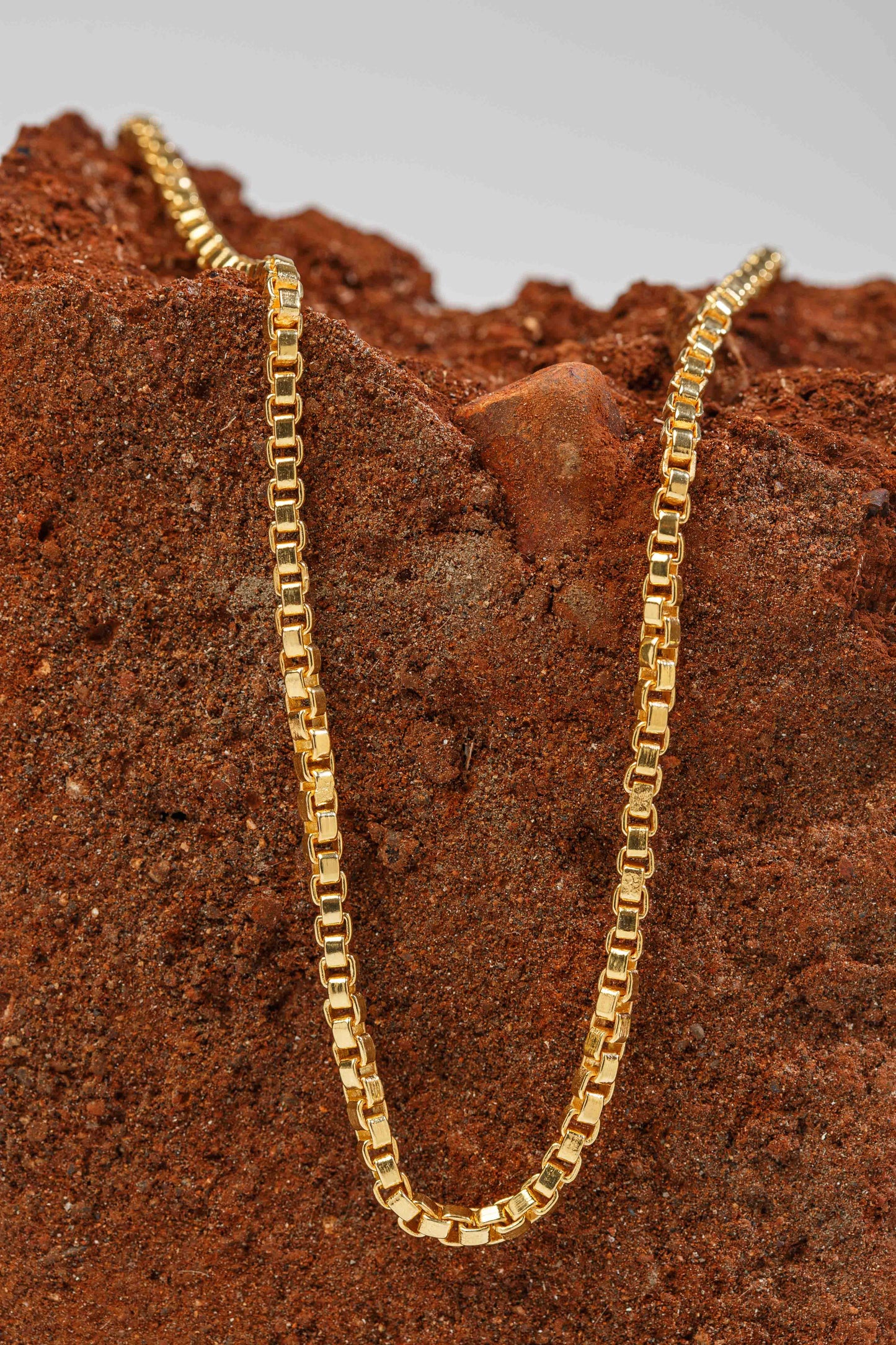 Amour boxy chain
