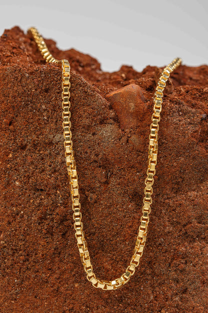 Amour boxy chain