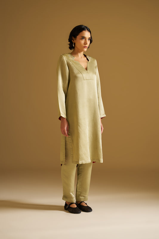 OLIVE PISTACHIO GREEN EMBROIDERED KURTA WITH PANTS