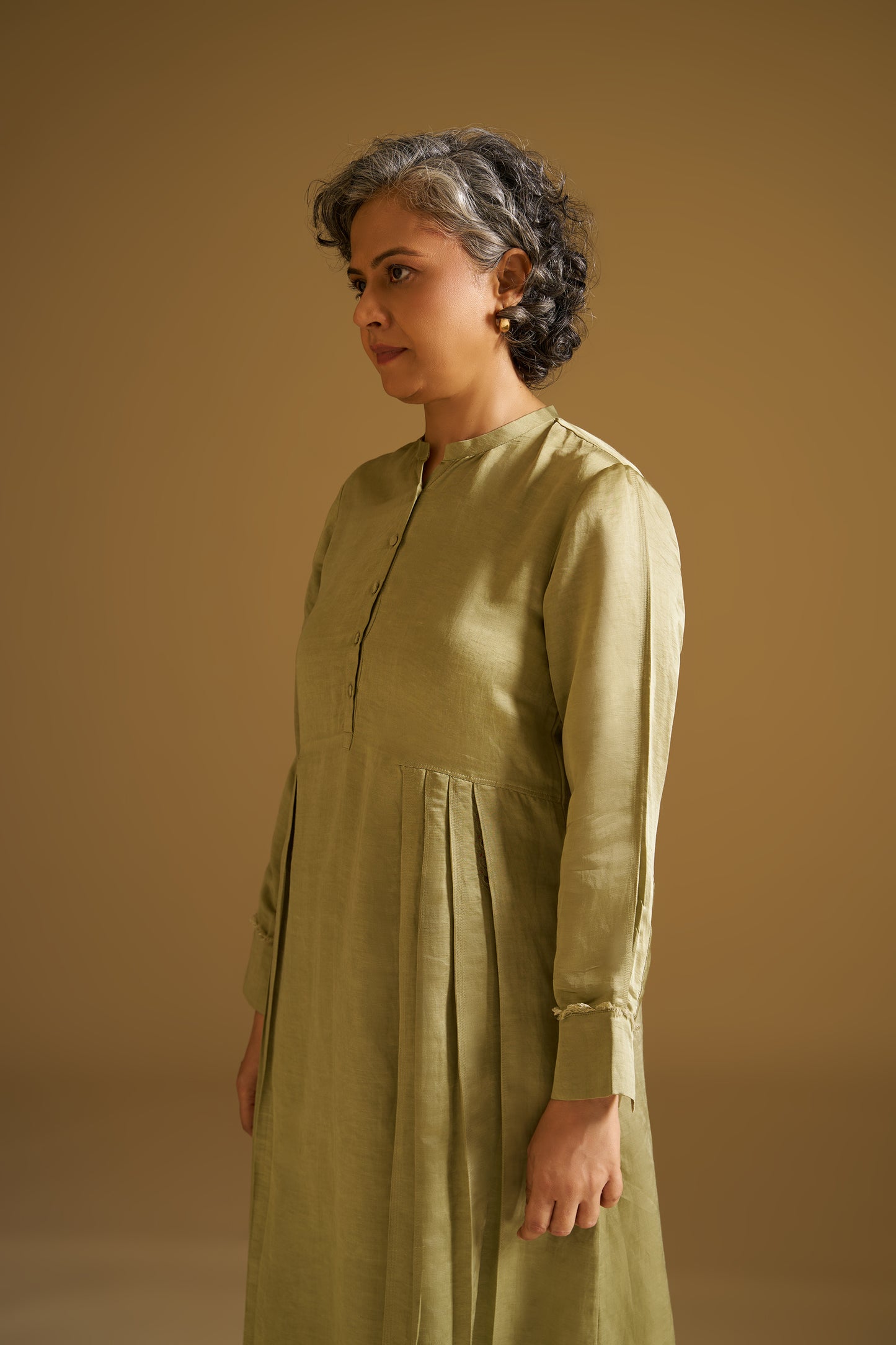 OLIVE PISTACHIO GREEN EMBROIDERED KURTA WITH PANTS