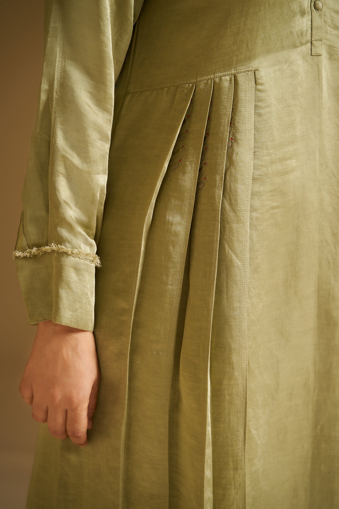 OLIVE PISTACHIO GREEN EMBROIDERED KURTA WITH PANTS