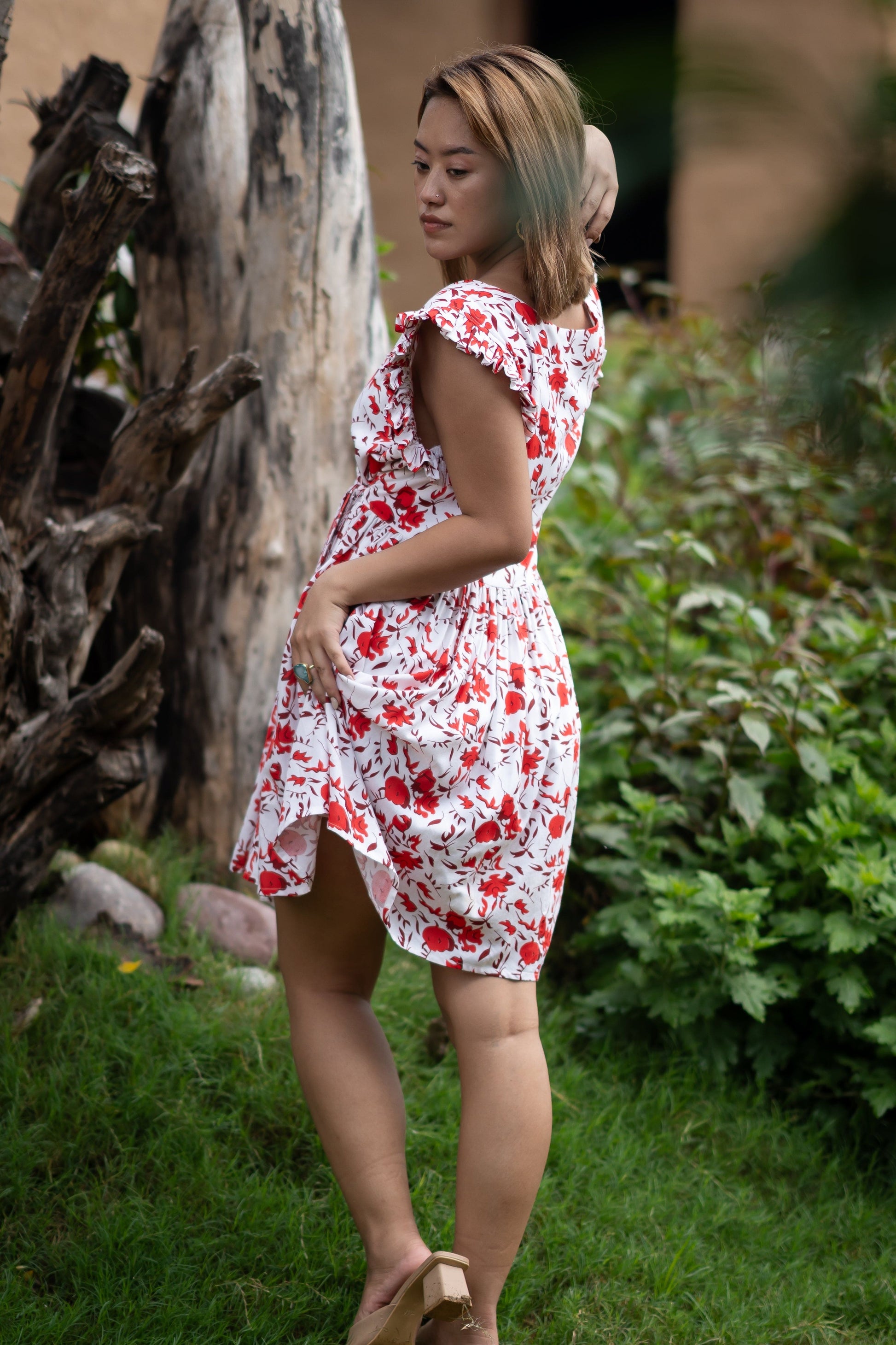 bloom haven dress side pose