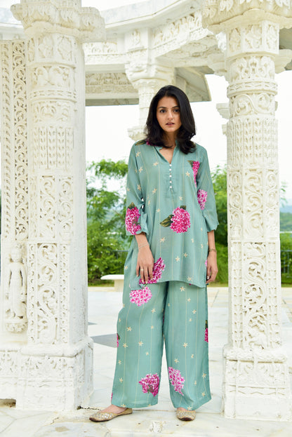 Amara Short Kurta and Pajama Set