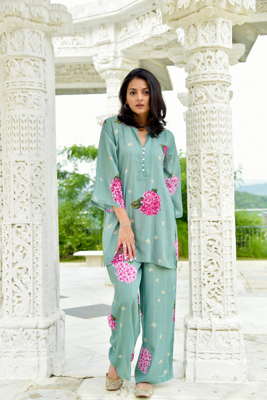 Amara Short Kurta and Pajama Set