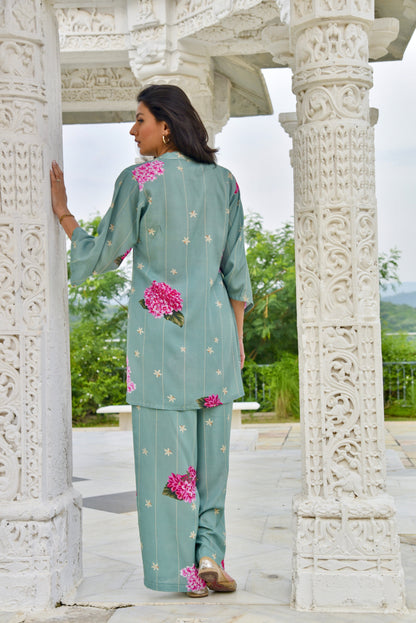 Amara Short Kurta and Pajama Set