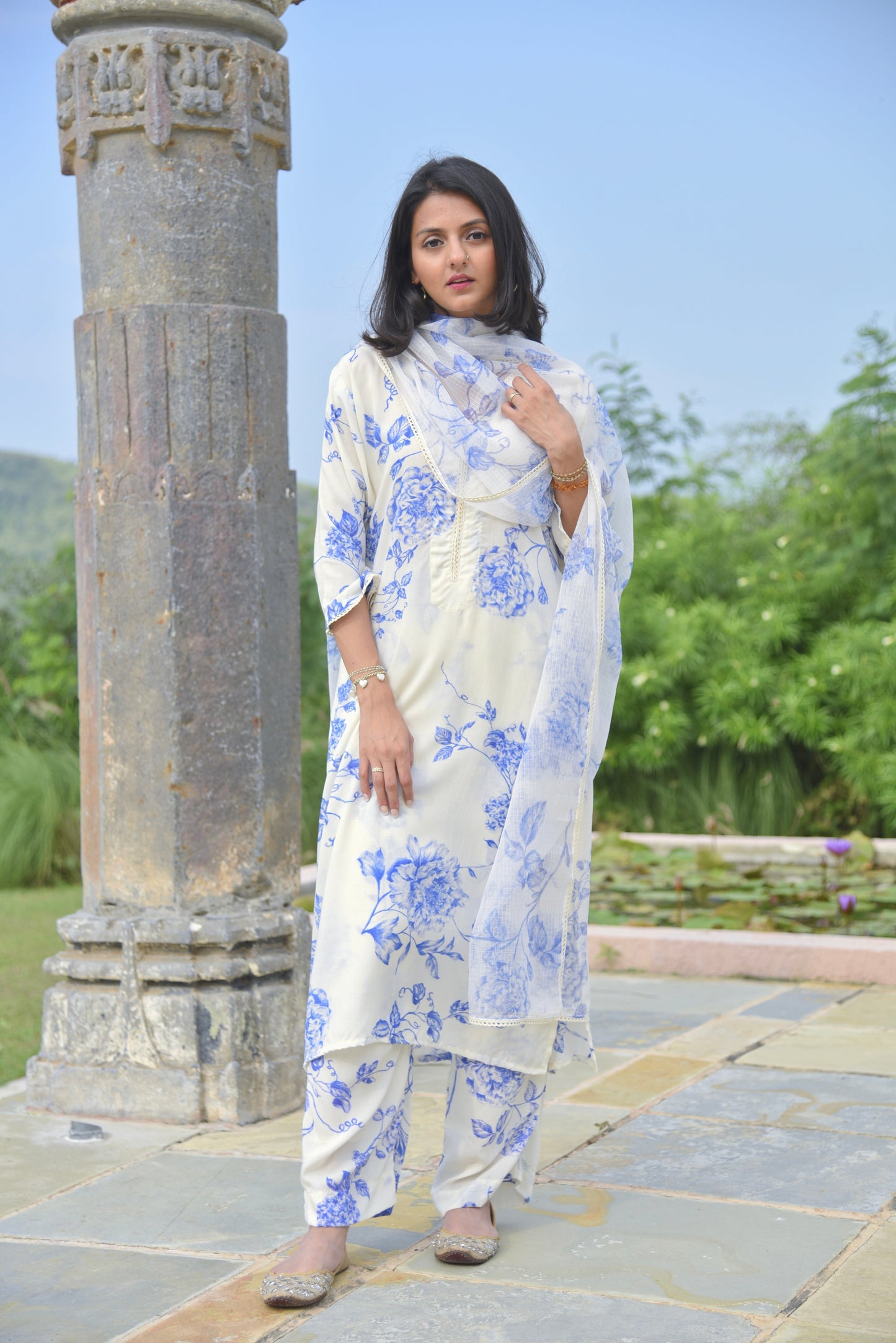 Nora Kurta Set