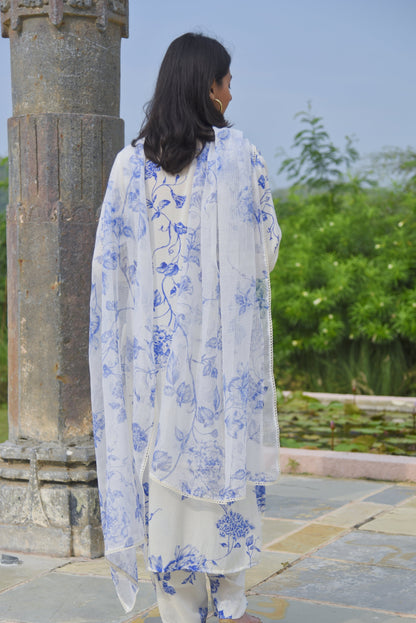Nora Kurta and Dupatta