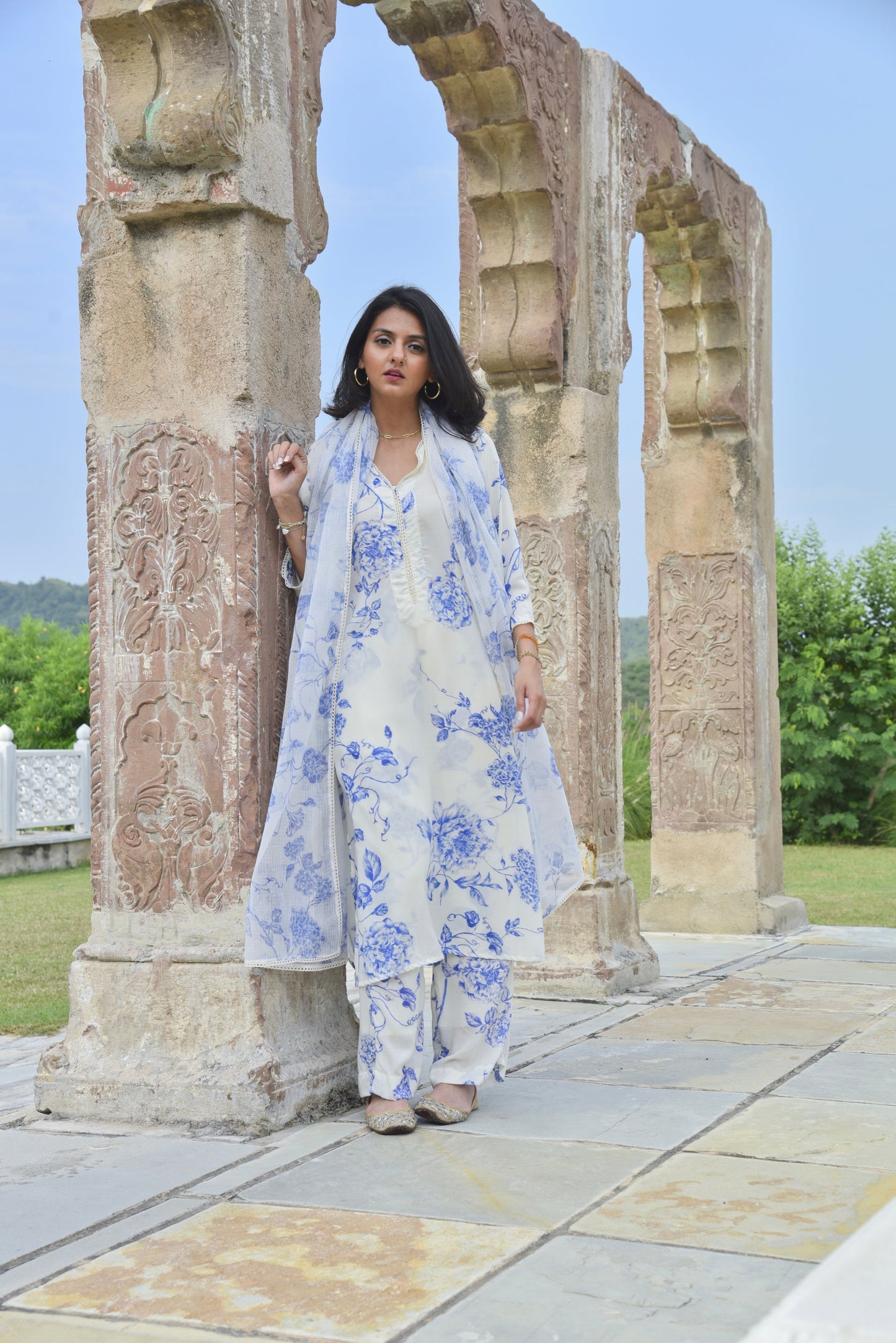 Nora Kurta Set