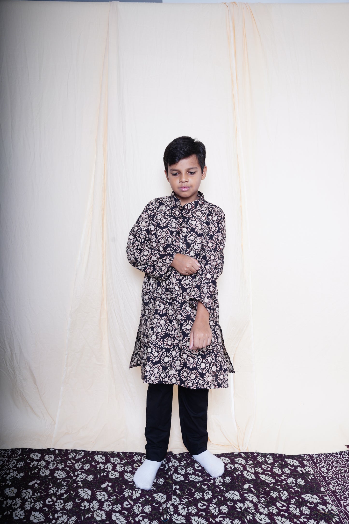 Black Printed Kurta & Pajama