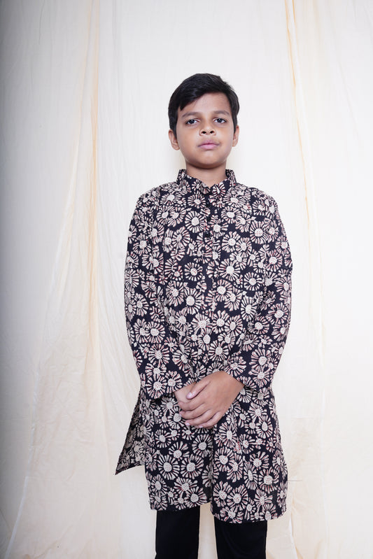 Black Printed Kurta & Pajama