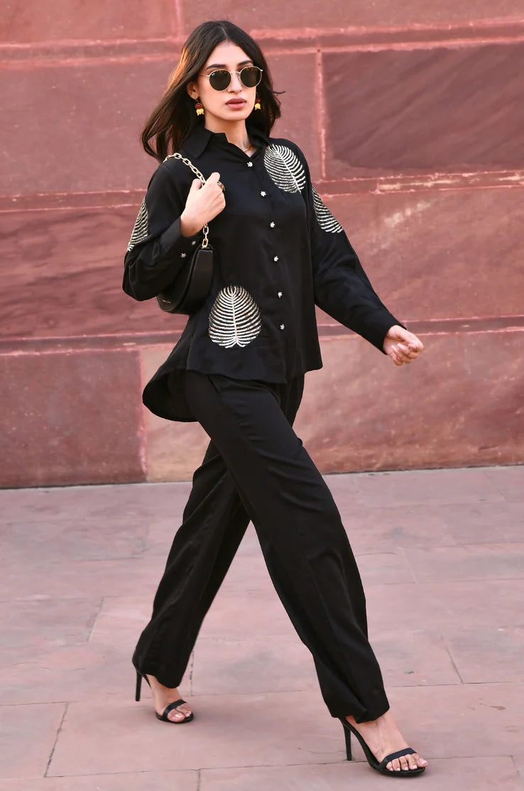 Diyu Sequin Embroidered Black Shirt