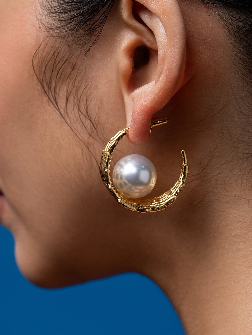 Textured Baroque Pearl Hoops