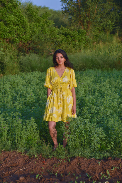 Eleanor - Chic Yellow Printed Dress