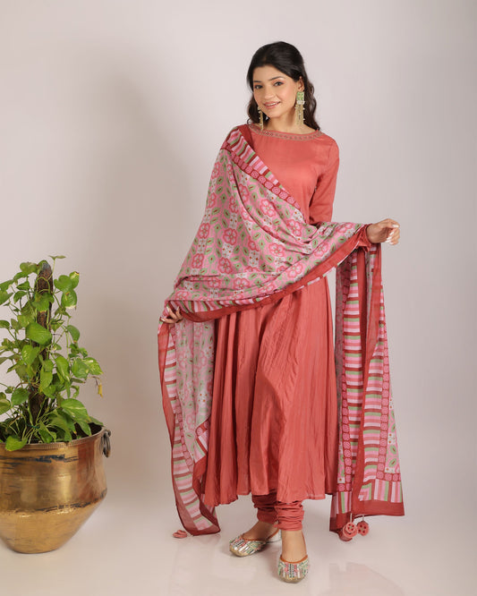 Flora Bloom Kurta, Pant & Dupatta Set.