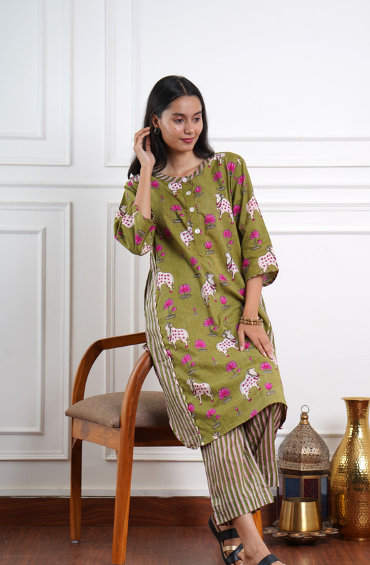 Pichwai Olive Kurta Set