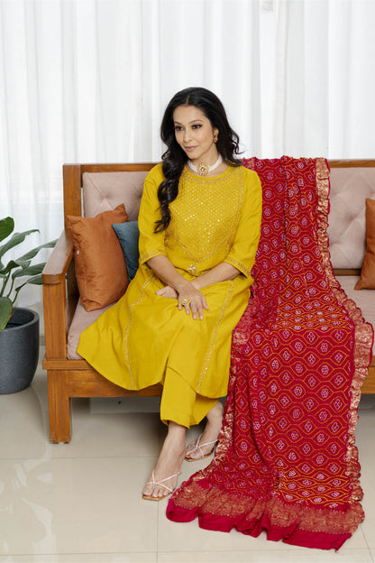 Mustard Kurta Set with Bandhani Charm