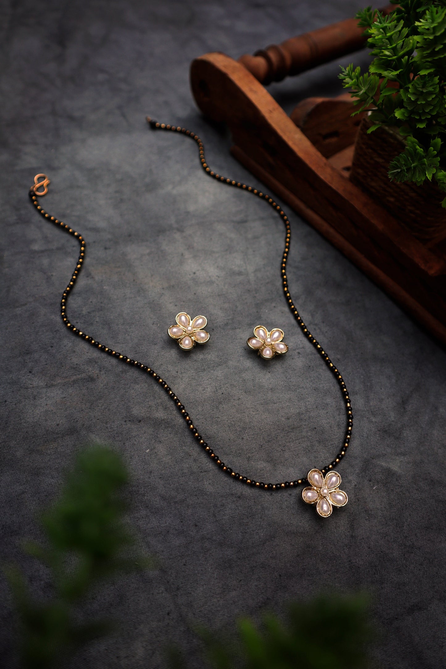 Flower Mangalsutra Necklace Set - Pearl