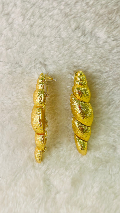 Shell long earrings