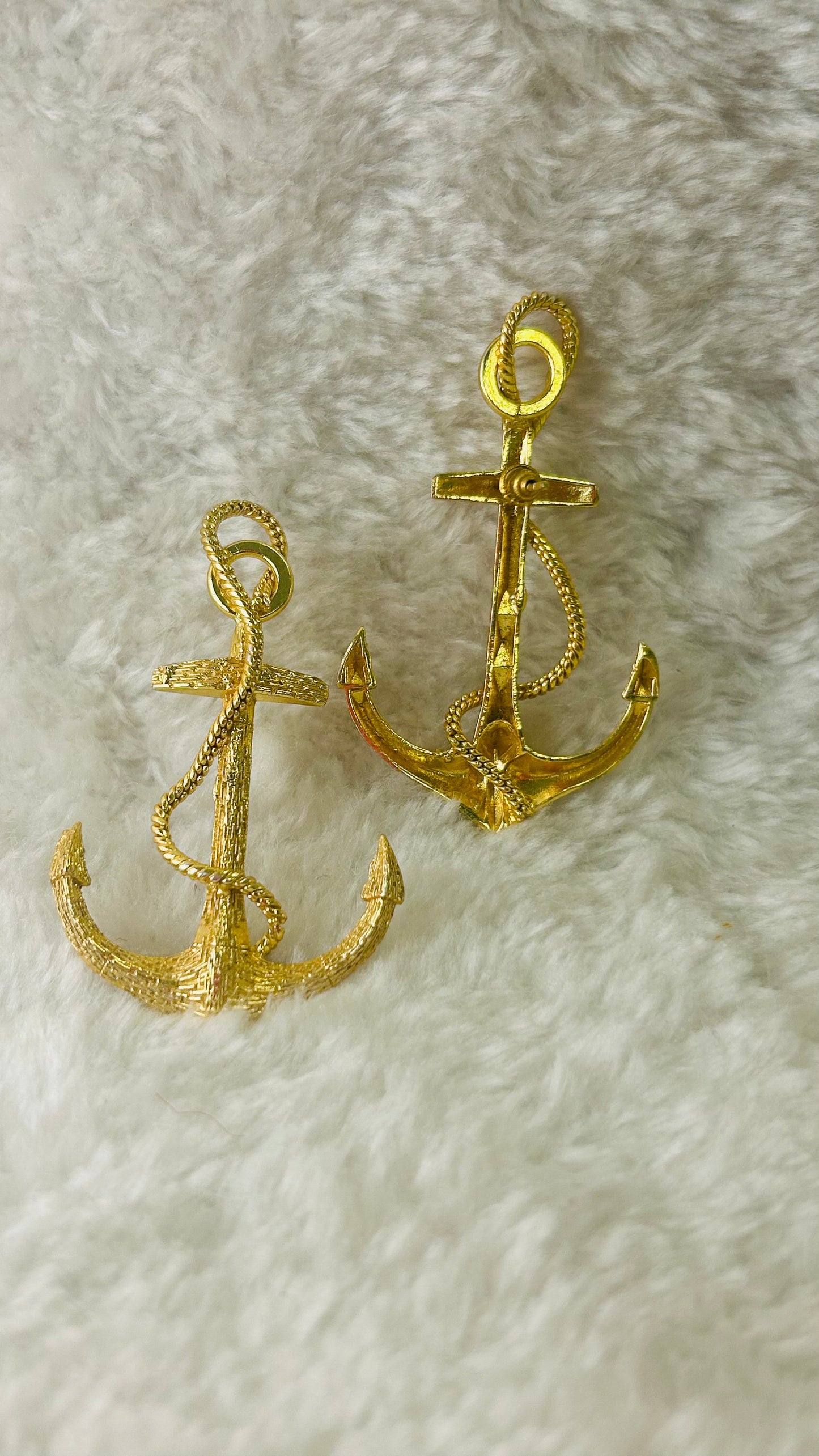 Anchor earrings