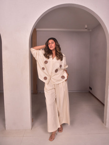 Isla Shirt - Beige Applique