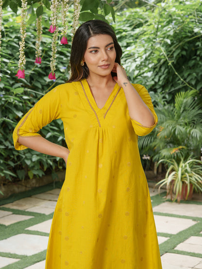 Surmai Subah Kurta Set