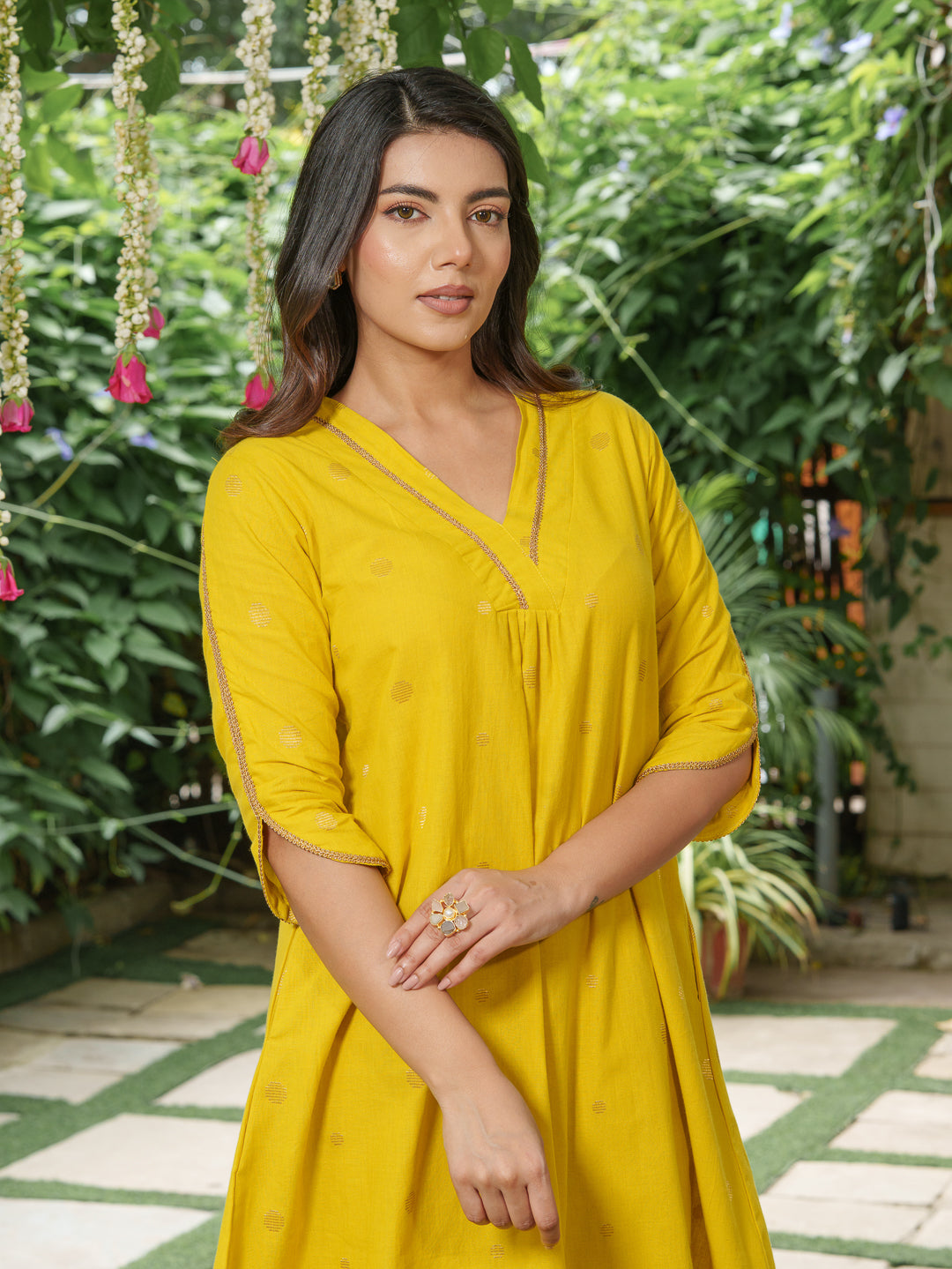 Surmai Subah Kurta Set