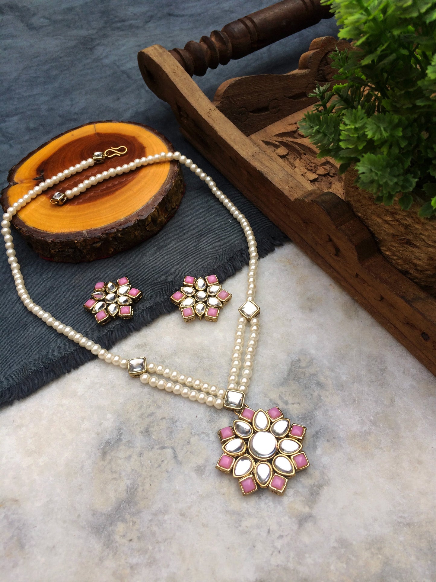 Kundan Pendant and Earrings Set - Pink